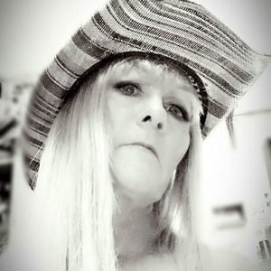 Meet your Posher, Toni